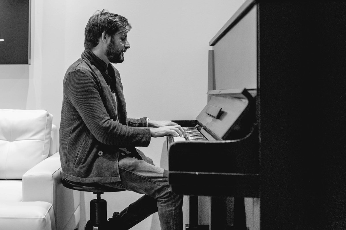 Yishay Raziel in the studio